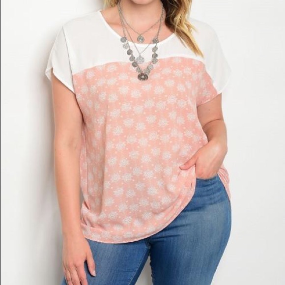 ♦️LAST 1♦️PLUS: Blush Ivory Short Sleeve Top - Picture 2 of 3